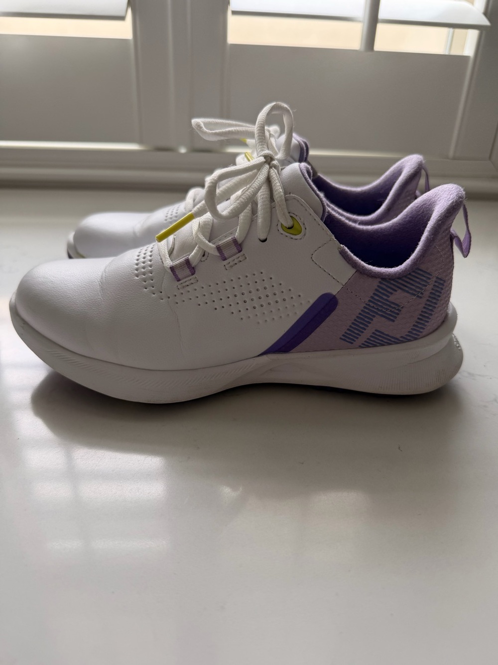 Little Girls FootJoy Fuel Golf Shoe: Manufacturer Size 3M in Purple/White